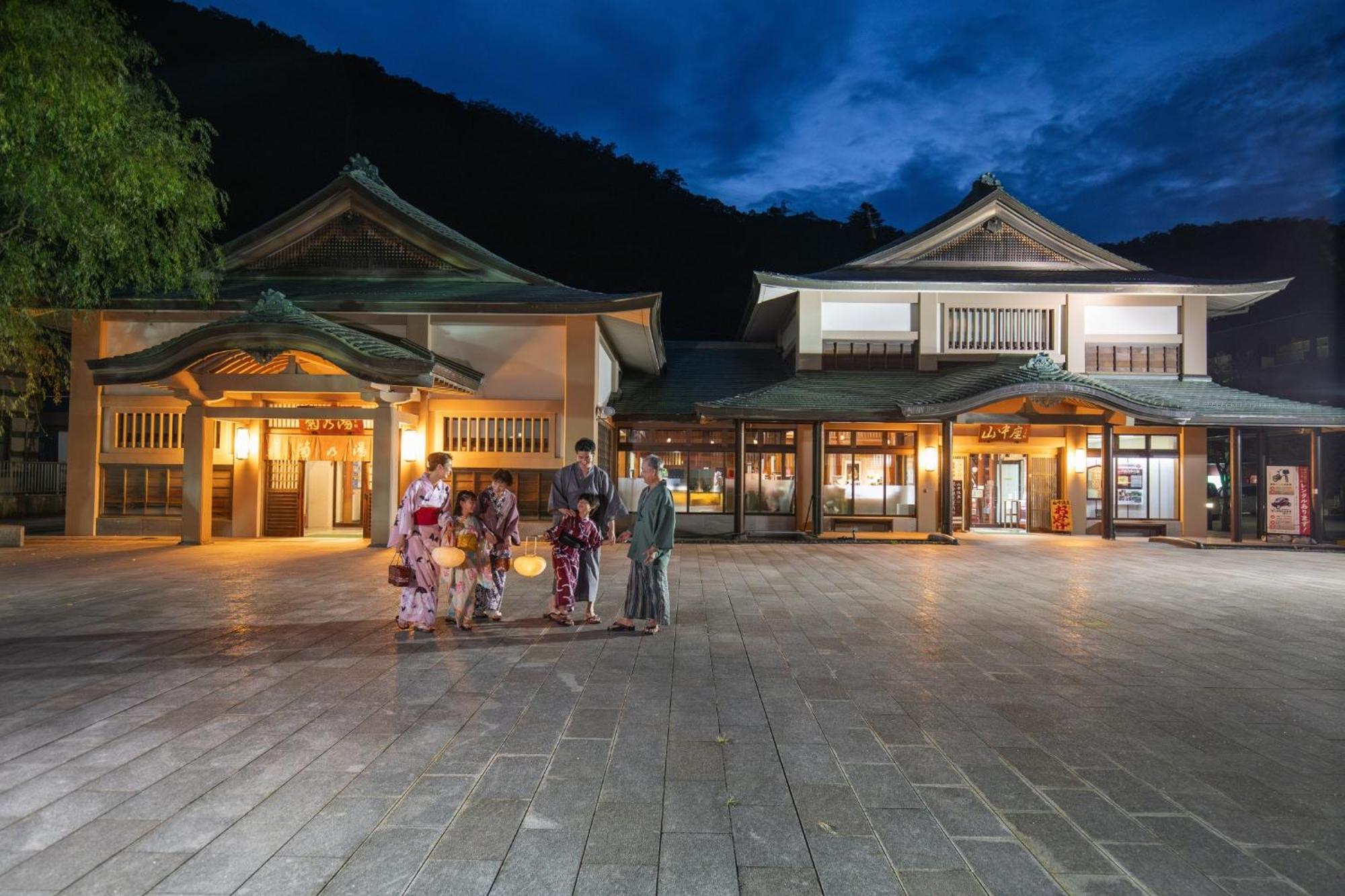 Ooedo Onsen Monogatari Premium Yamanaka Grand